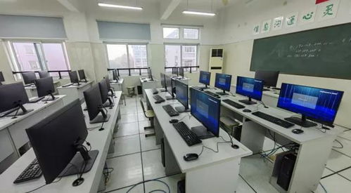 龍芯電腦進(jìn)校園 10000臺設(shè)備如何點(diǎn)燃學(xué)生們的科技夢？